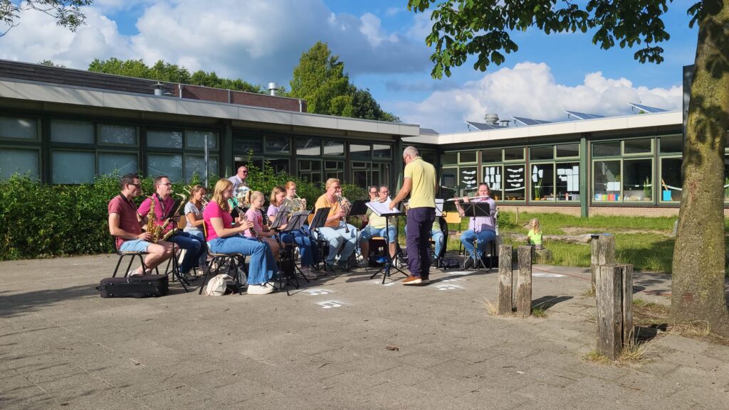 Opleidingsorkest optreden OBS Het Roessink (1)